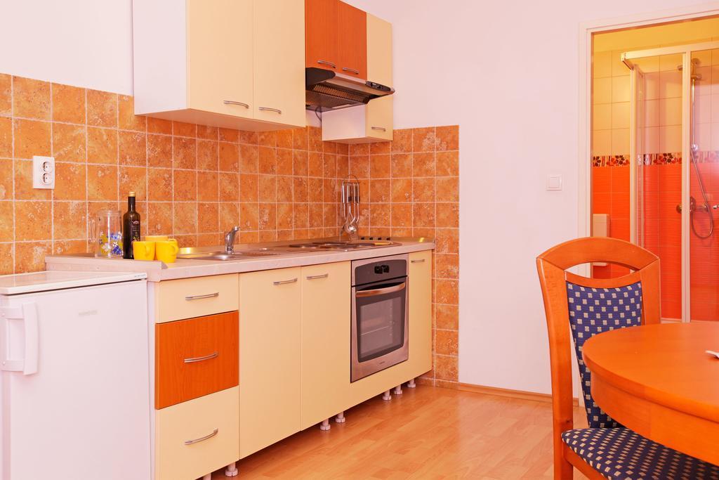 Guest House Kod Peskarije Vela Luka Room photo